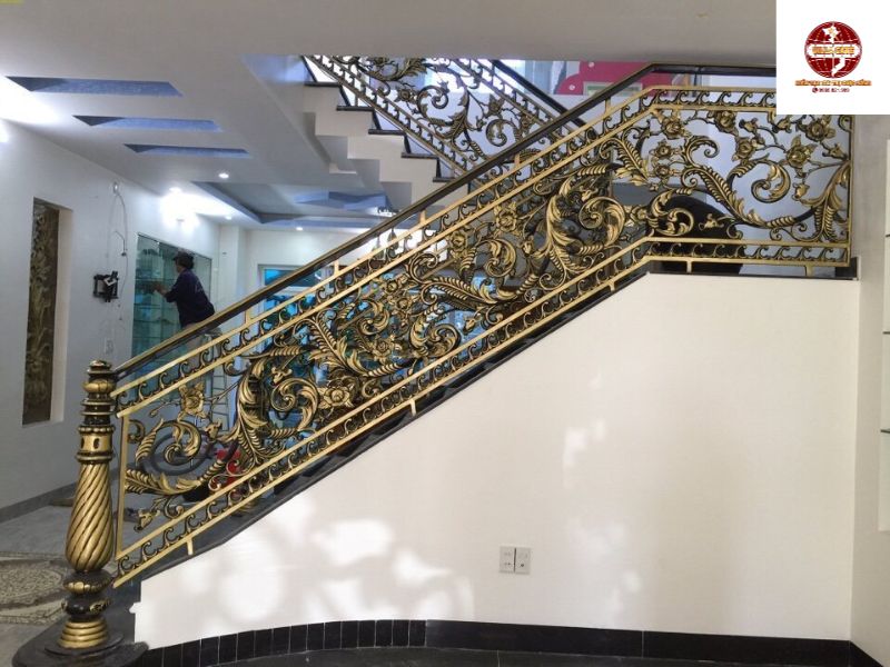 Lan can cầu thang nhôm đúc